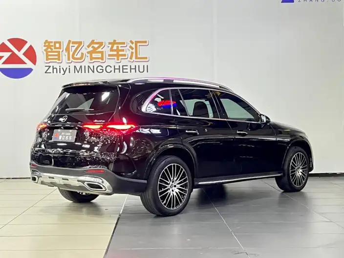 Mercedes-Benz GLC 2023 Model GLC 300 L 4MATIC Luxury Model 7 seat – фото 6