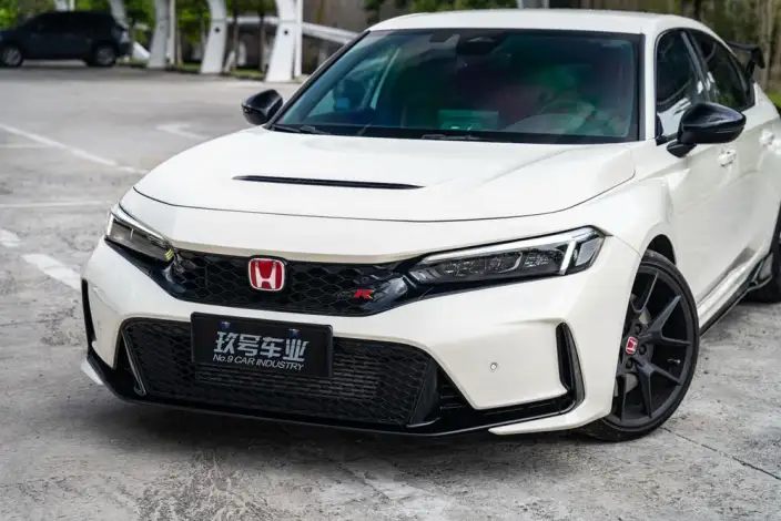 Honda Civic Imported 2023 Model 420TURBO TYPE R – фото 10