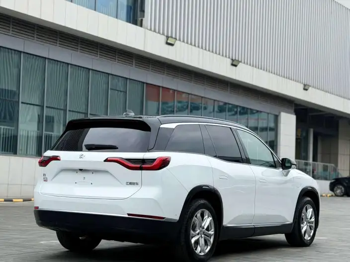 NIO ES8 2022 Model 450KM VII seat Edition – фото 7