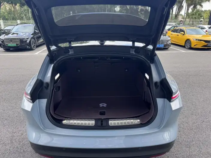 NIO ET5T 2024 Model 75kWh – фото 8