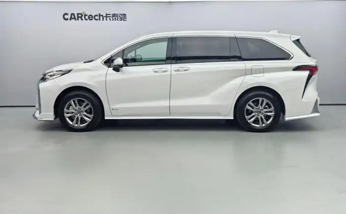 Toyota Sienna 2024 Model Hybrid 2.5L Comfort Edition – фото 3