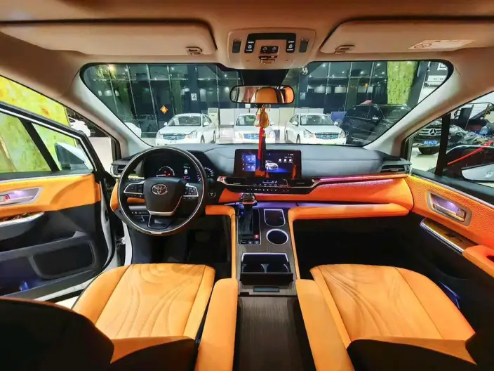 Toyota Sienna 2024 Model Hybrid 2.5L Comfort Edition – фото 8