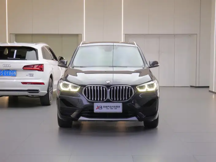 BMW X1 2022 Model sDrive25Li Leading Model – фото 2