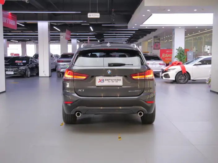 BMW X1 2022 Model sDrive25Li Leading Model – фото 6