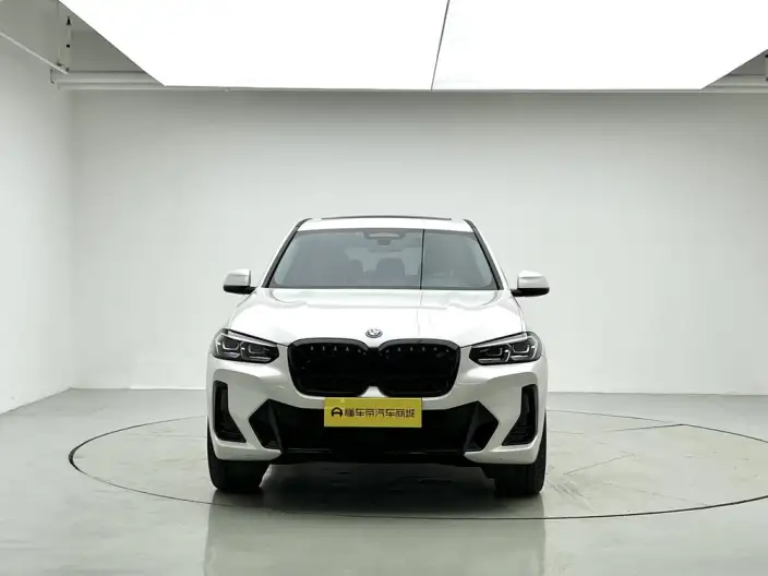 BMW iX3 2024 Model Leading Model – фото 2