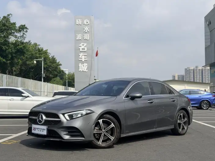 Mercedes-Benz A-class 2022 Model Facelift II A 200 L Sports sedan Fashion Edition – фото 1