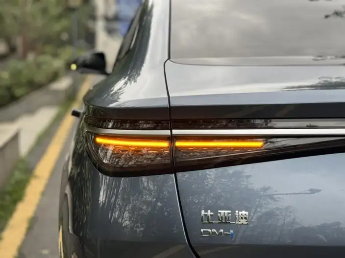BYD Seal DM 2024 Model Honor Edition DM-i 1.5L 121KM Luxury Model – фото 8