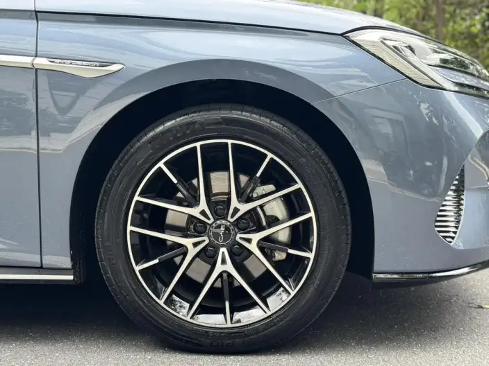 BYD Seal DM 2024 Model Honor Edition DM-i 1.5L 121KM Luxury Model – фото 9
