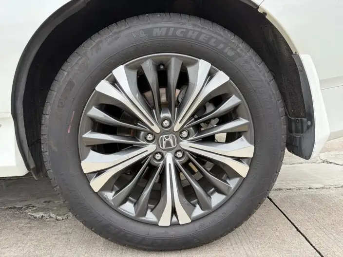 Honda UR-V 2020 Model 370TURBO 2WD Zunya Edition – фото 9