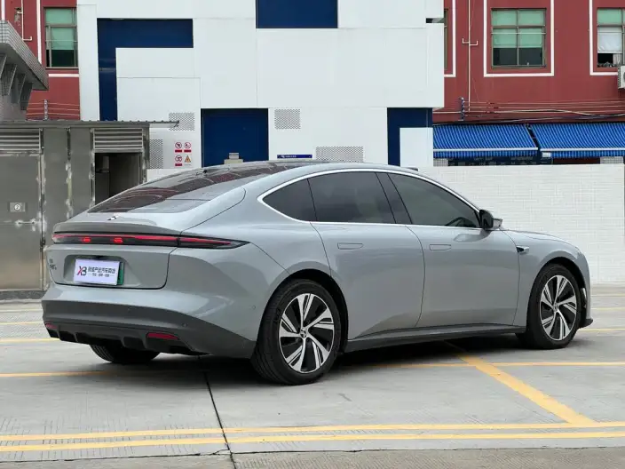 NIO ET5 2022 Model 75kWh – фото 7