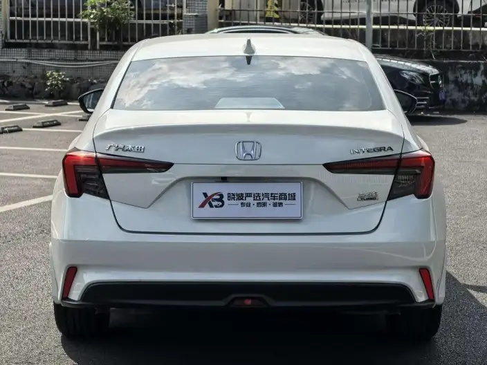 Model Ge 2022 Model 240TURBO CVT Deluxe Edition – фото 5