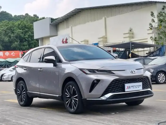 Venza 2023 Model 2.0L CVT 2WD Premium Edition – фото 3