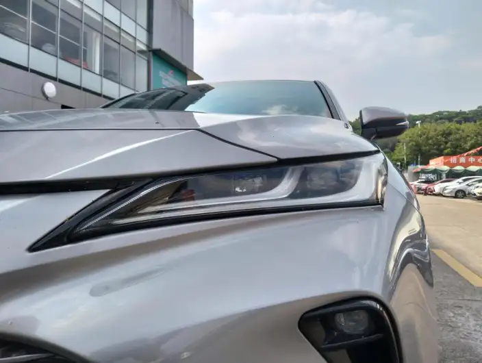 Venza 2023 Model 2.0L CVT 2WD Premium Edition – фото 8