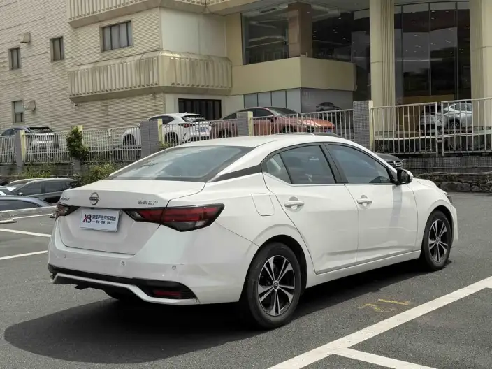 Nissan Sylphy 2023 Model Facelift 1.6L CVT Yuexiang Edition – фото 7