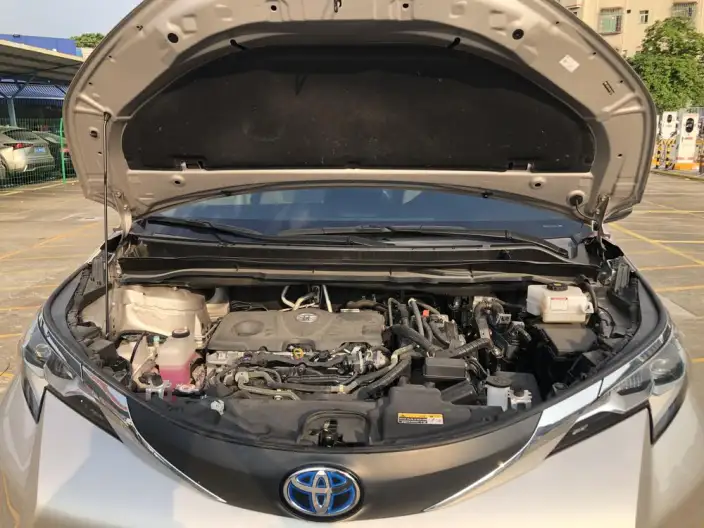 Toyota Sienna 2023 Model Hybrid 2.5L Comfort Edition – фото 8
