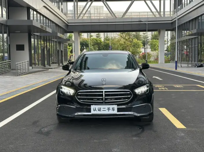 Mercedes-Benz E-Class 2023 Model Facelift E 260 L sedan – фото 2