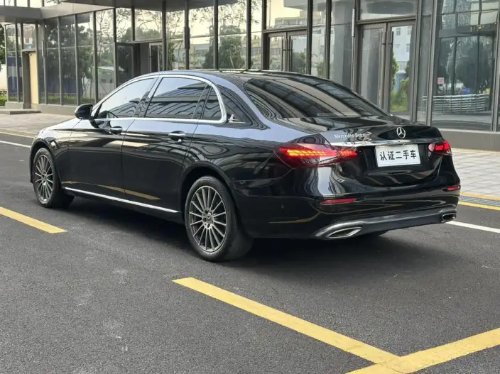 Mercedes-Benz E-Class 2023 Model Facelift E 260 L sedan – фото 4