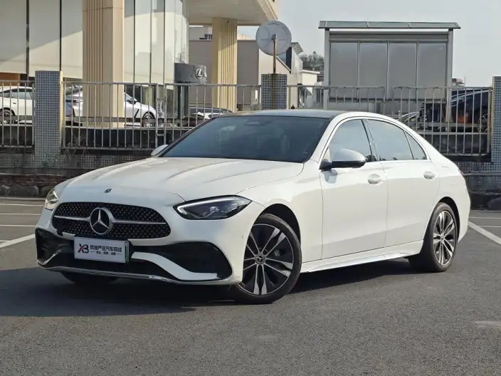 Mercedes-Benz C-Class PHEV 2024 Model Facelift II C 350 eL – фото 1