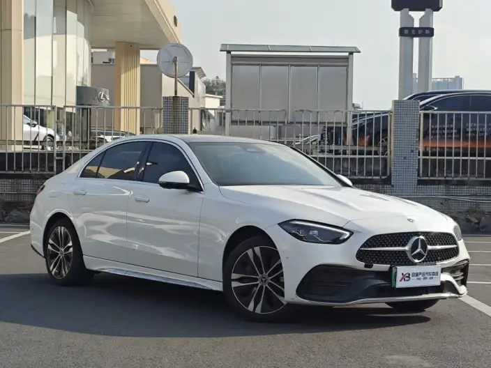 Mercedes-Benz C-Class PHEV 2024 Model Facelift II C 350 eL – фото 2