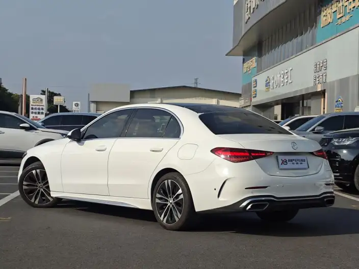 Mercedes-Benz C-Class PHEV 2024 Model Facelift II C 350 eL – фото 3