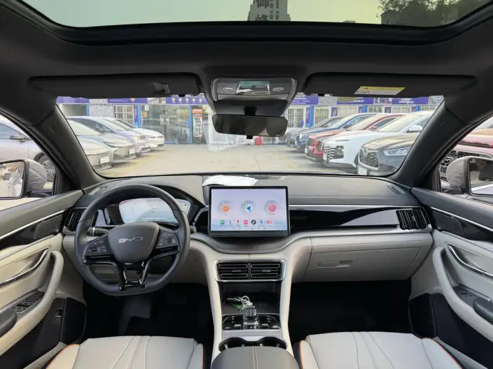 BYD Song PLUS EV 2023 Model Champion Edition 520KM Noble Model – фото 5