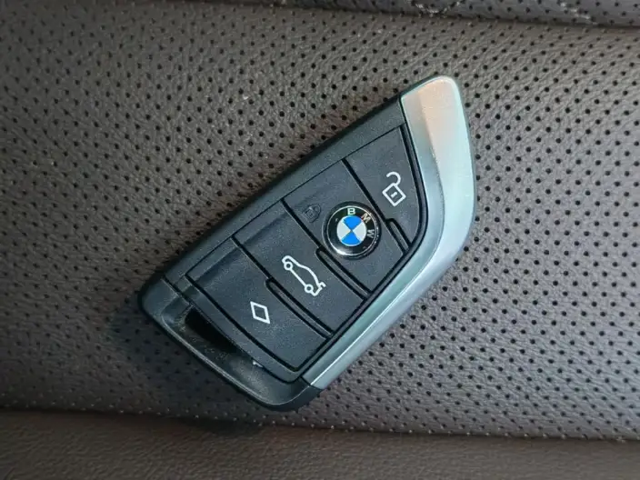 BMW X3 2022 Model xDrive30i Leading Model M Night Set – фото 11