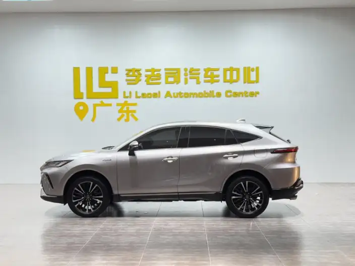 Venza 2022 Model Hybrid 2.5L CVT 2WD Premium Edition – фото 4