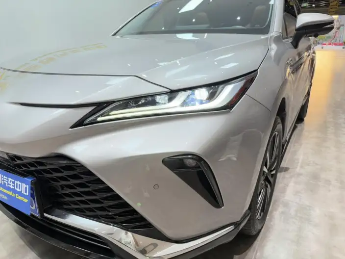 Venza 2022 Model Hybrid 2.5L CVT 2WD Premium Edition – фото 8