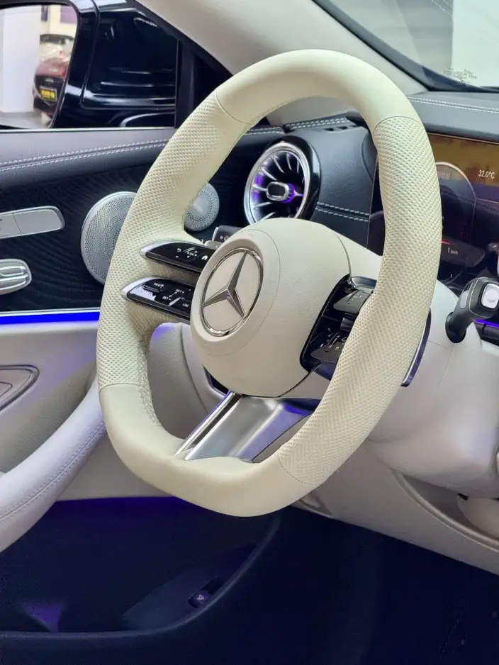 Mercedes-Benz E-Class Imported 2023 Model E 300 Coupe – фото 5