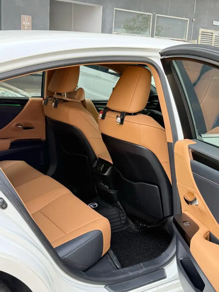 Lexus ES 2022 Model 200 Superior Edition – фото 8