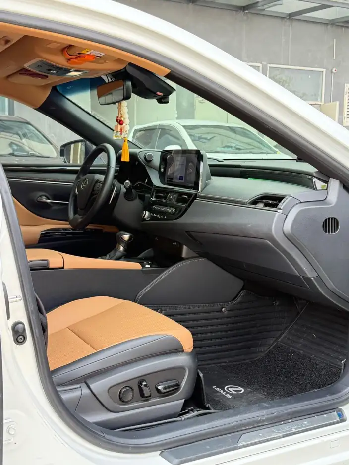 Lexus ES 2022 Model 200 Superior Edition – фото 9