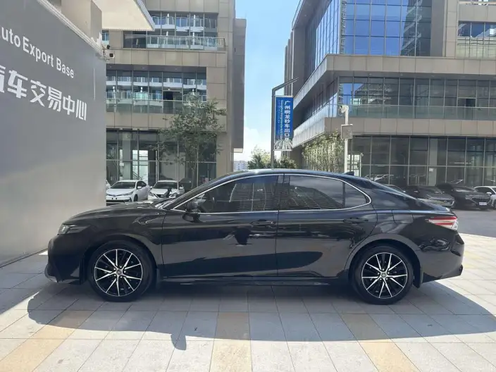 Toyota Camry 2023 Model 2.0S Fengshang Edition