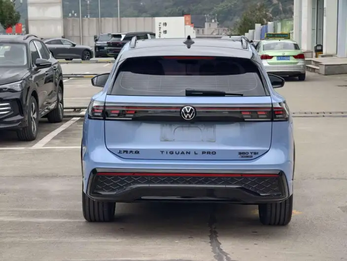 Volkswagen Tiguan L 2026 Model Pro 380TSI 4WD R-Line Zhizun Edition – фото 6