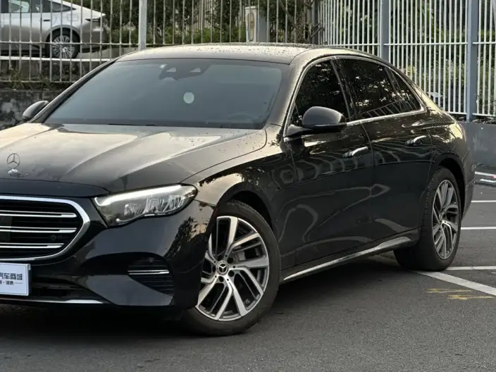 Mercedes-Benz E-Class 2024 Model E 300 L Fashion Model sedan – фото 6