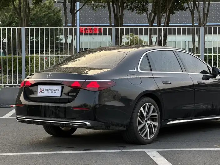 Mercedes-Benz E-Class 2024 Model E 300 L Fashion Model sedan – фото 8