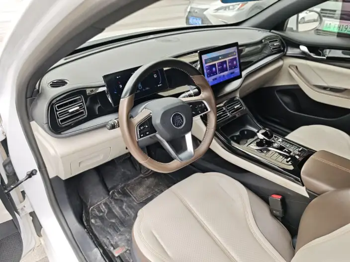 BYD Qin PLUS DM 2023 Model DM-i Champion Edition 55KM Leading Model – фото 7