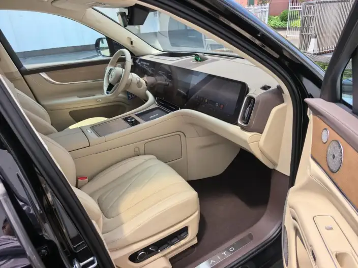Aito M9 2024 Model Extended Range Ultra VI seat Edition – фото 8
