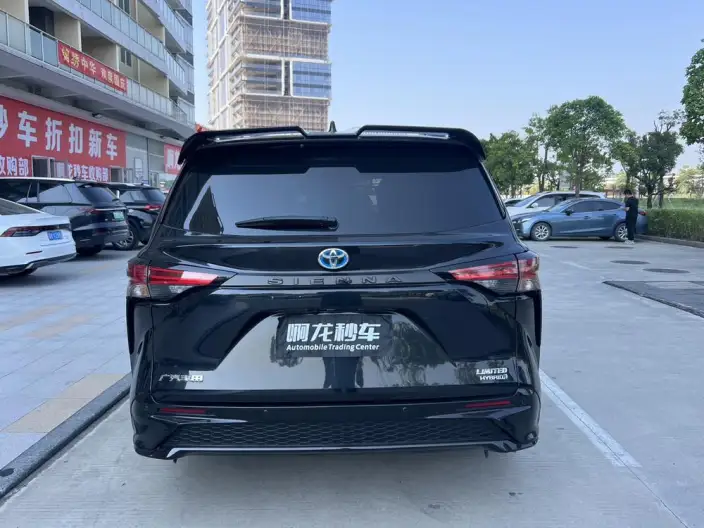 Toyota Sienna 2023 Model Hybrid 2.5L Premium Edition