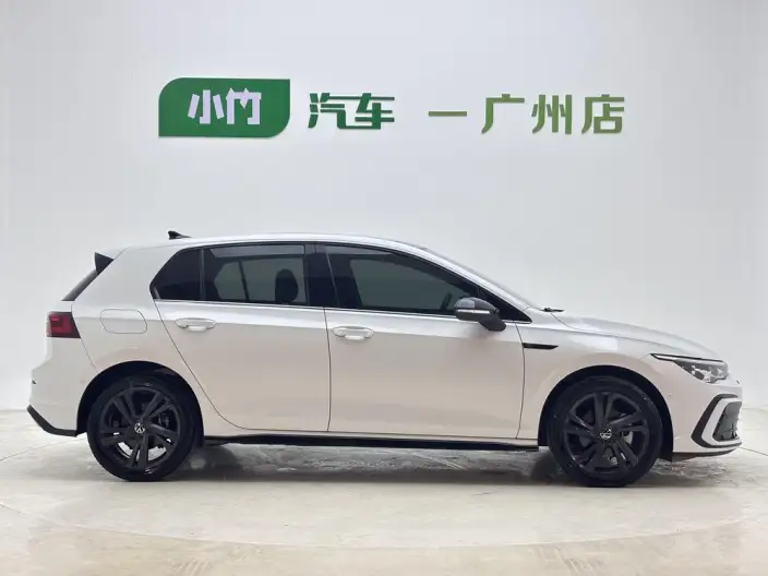 Volkswagen Golf 2023 Model 280TSI DSG R-Line Lite – фото 8