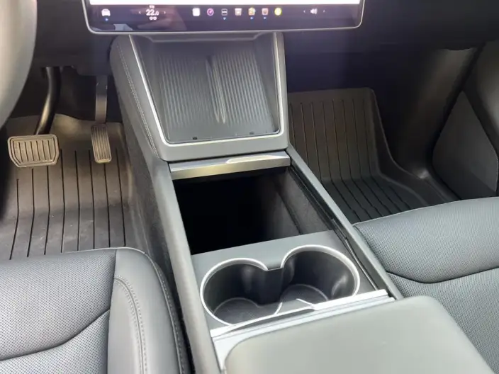 Model Y 2025 Model Facelift Long Battery Life Pro All-wheel drive version – фото 10