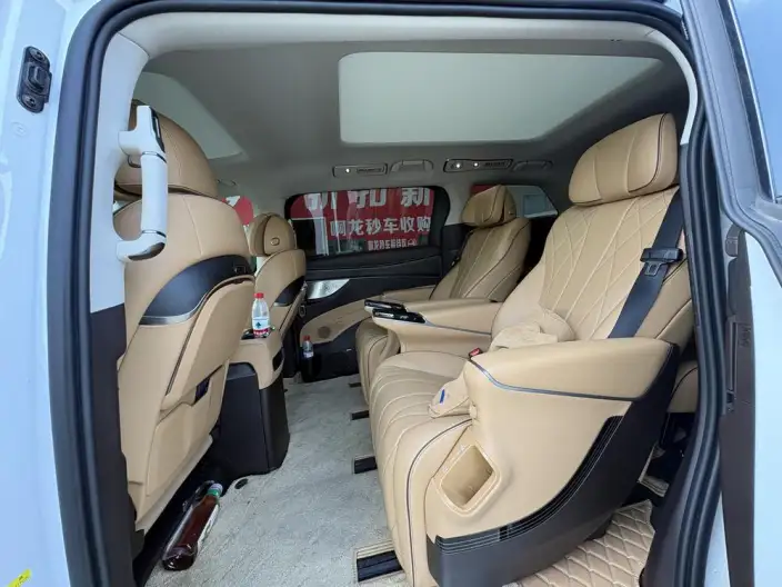 DENZA D9 DM 2024 Model 980 4WD Zunrong Model – фото 9