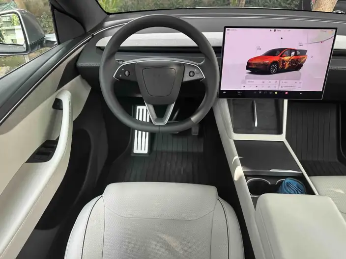 Model Y L 2026 Model Standard Edition – фото 10