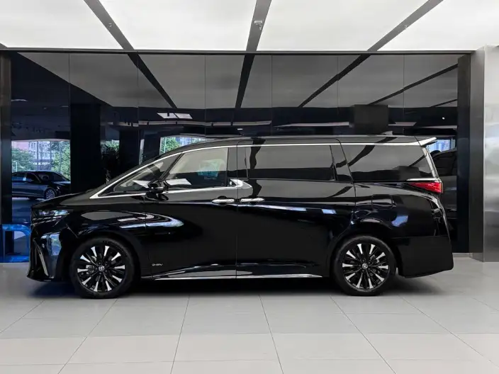 Elfa 2023 Model 2.5L Intelligent Hybrid 4WD Premium Edition