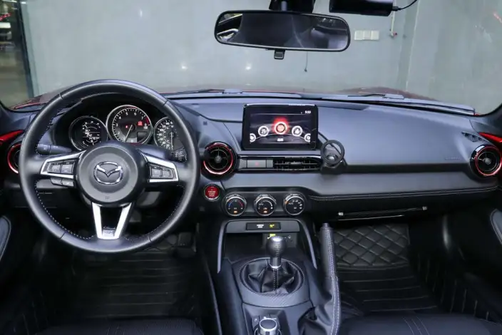 Mazda MX-5 2023 Model 2.0L Manual Rear Drive 2 seat Parallel Imported – фото 10