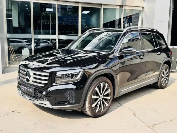 Mercedes-Benz GLB 2025 Model GLB 220 Fashion Model