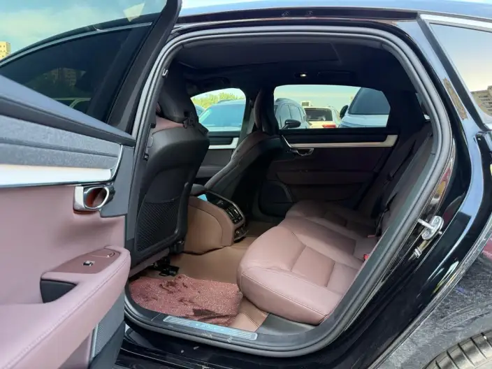 Volvo S90 2026 Model B5 Smart Range Deluxe Edition – фото 10