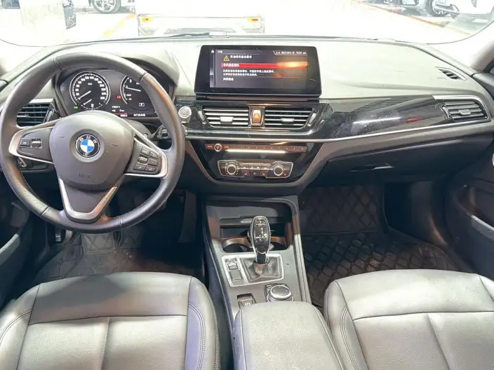 BMW 1 Series 2023 Model 120i M Sports Edition – фото 9