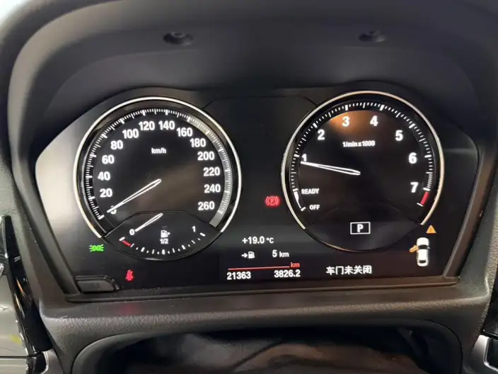 BMW 1 Series 2023 Model 120i M Sports Edition – фото 10