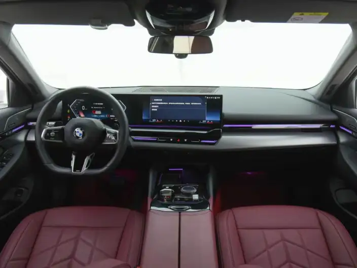 BMW 5 Series 2024 Model 525Li M Sports Set – фото 10