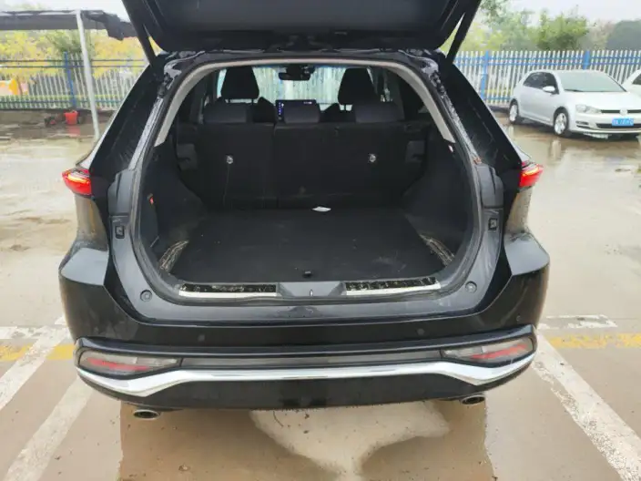 Venza 2023 Model 2.0L CVT 2WD Premium Edition – фото 9